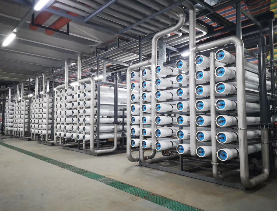大型工業純水設備 大型工業純水設備